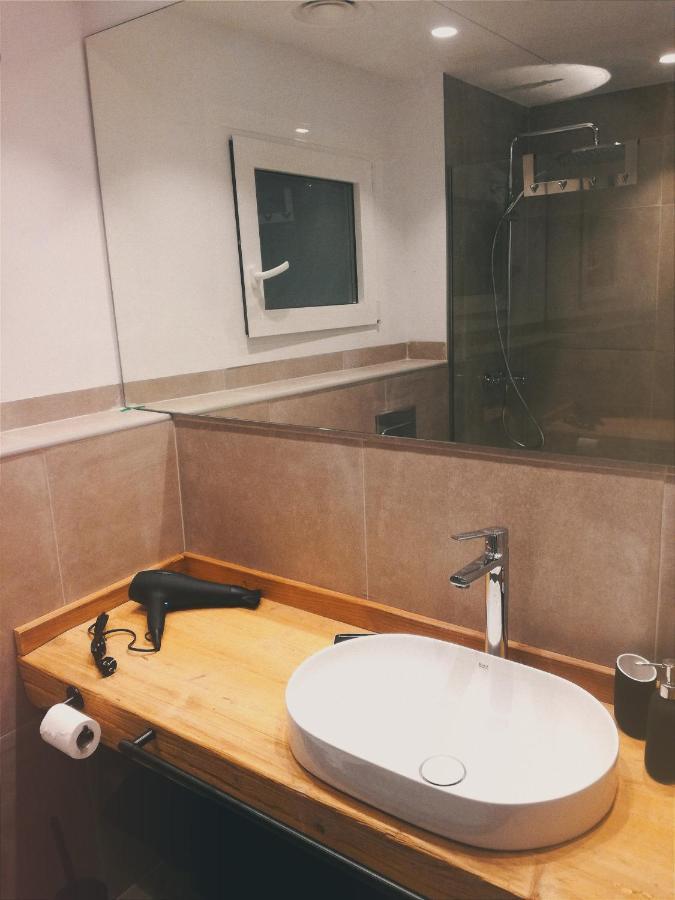 Turistic - Piso De 1, 2 O 3 Girona